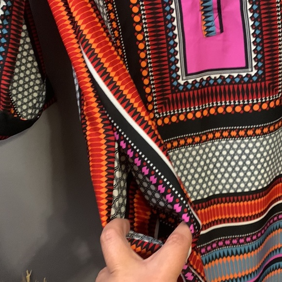 NWOT UNBRANDED TUNIC - Picture 3 of 3